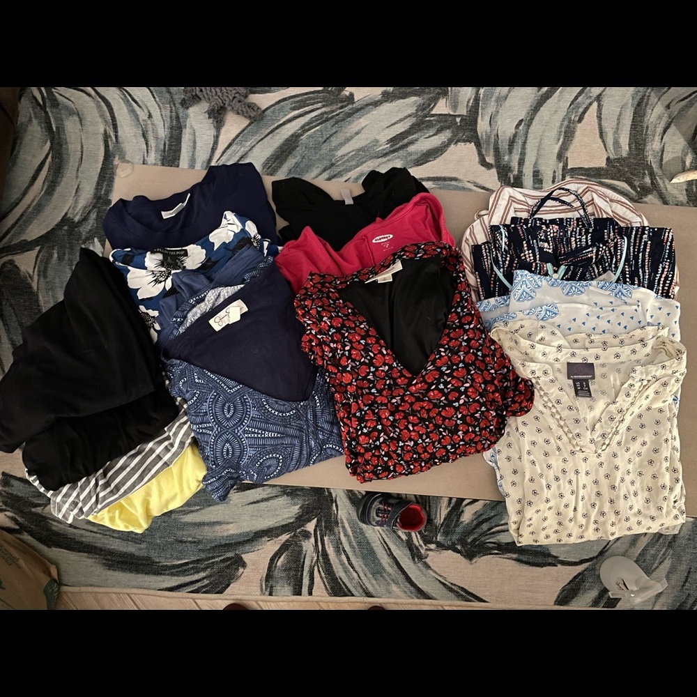 Maternity lot sz Sm-Med